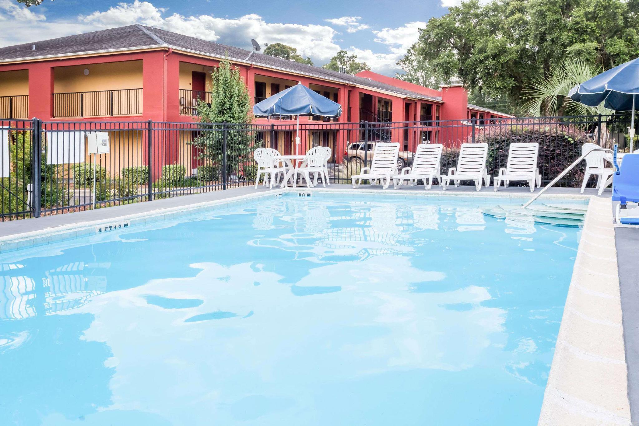 Days Inn By Wyndham Pensacola I-10 Ferry Pass Luaran gambar