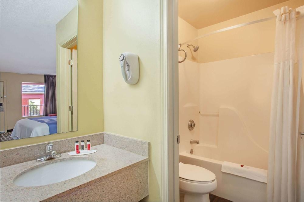 Days Inn By Wyndham Pensacola I-10 Ferry Pass Luaran gambar