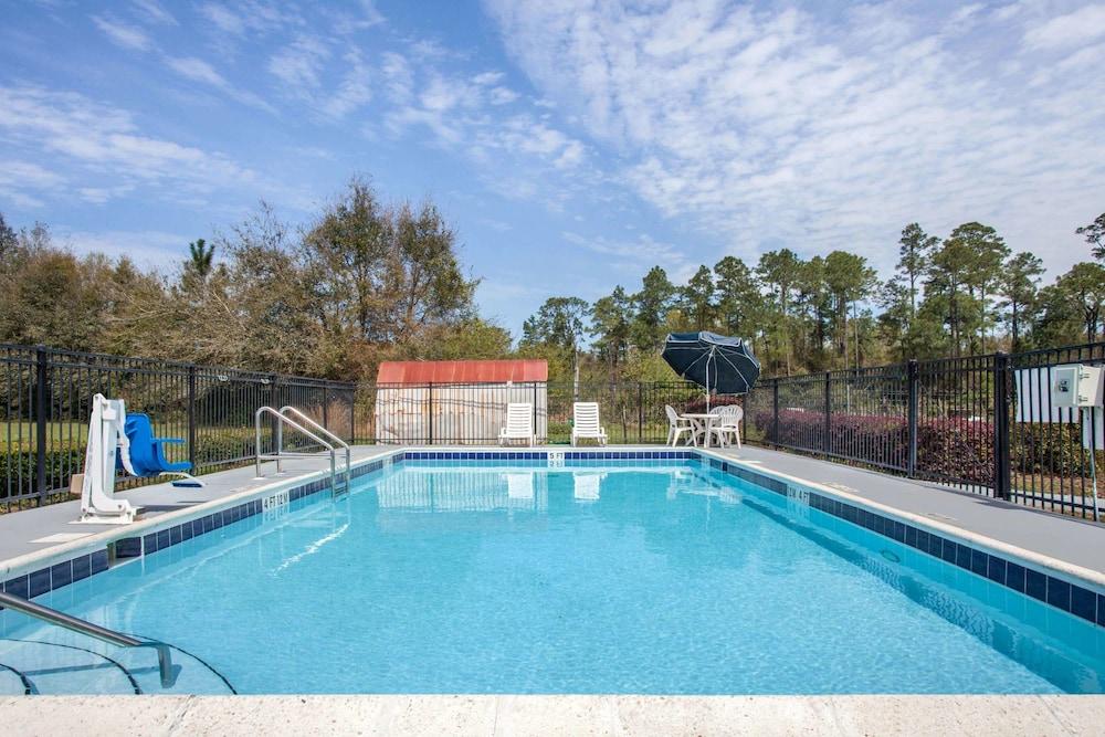 Days Inn By Wyndham Pensacola I-10 Ferry Pass Luaran gambar